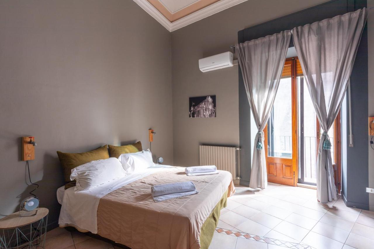 Bed and Breakfast Terrazza Santa Chiara Catania Exterior foto